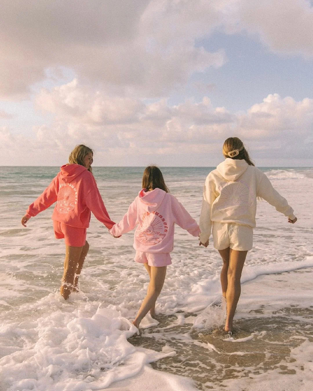 Sudadera Olas de Medianoche – Estilo Veraniego Mujer