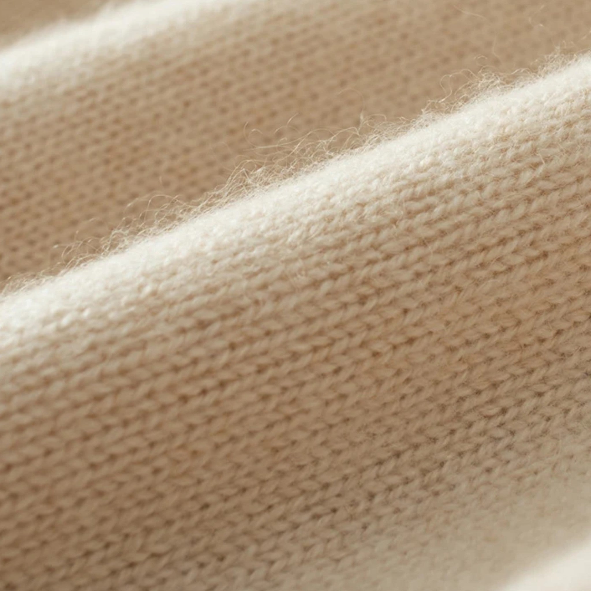 Sudadera de Cachemira para Mujer con Cuello Alto Elegante