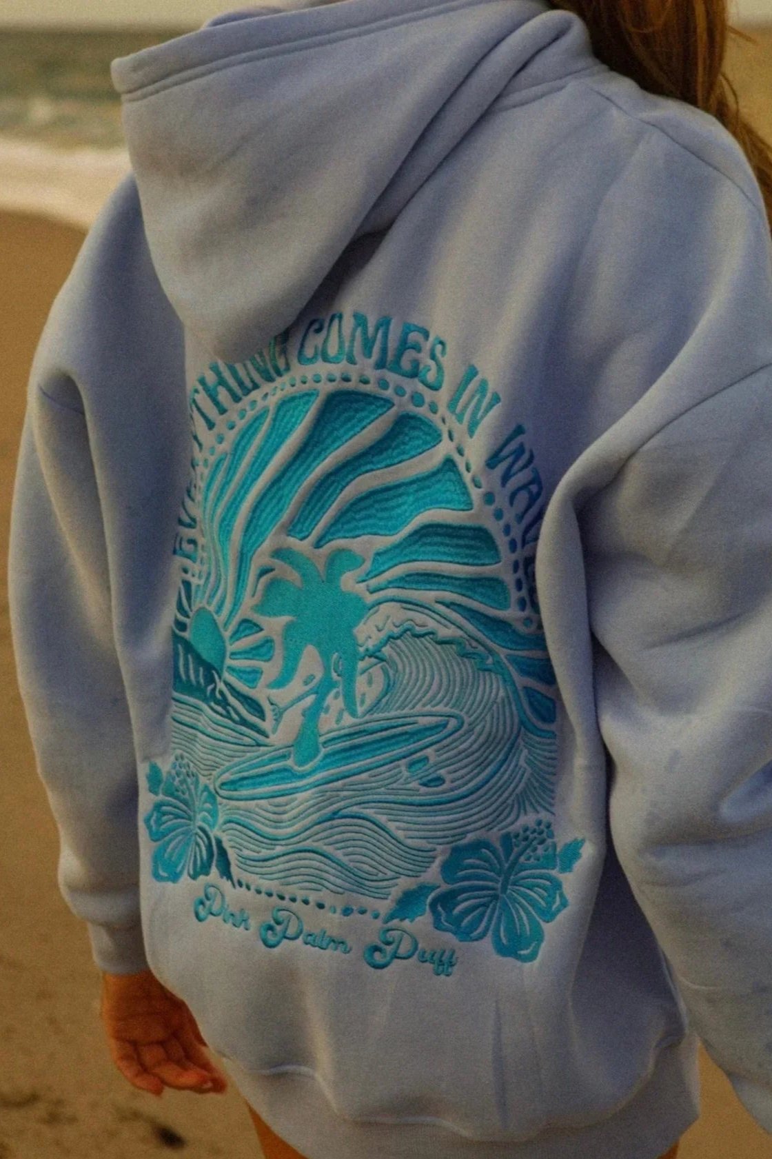 Sudadera Olas de Medianoche – Estilo Veraniego Mujer